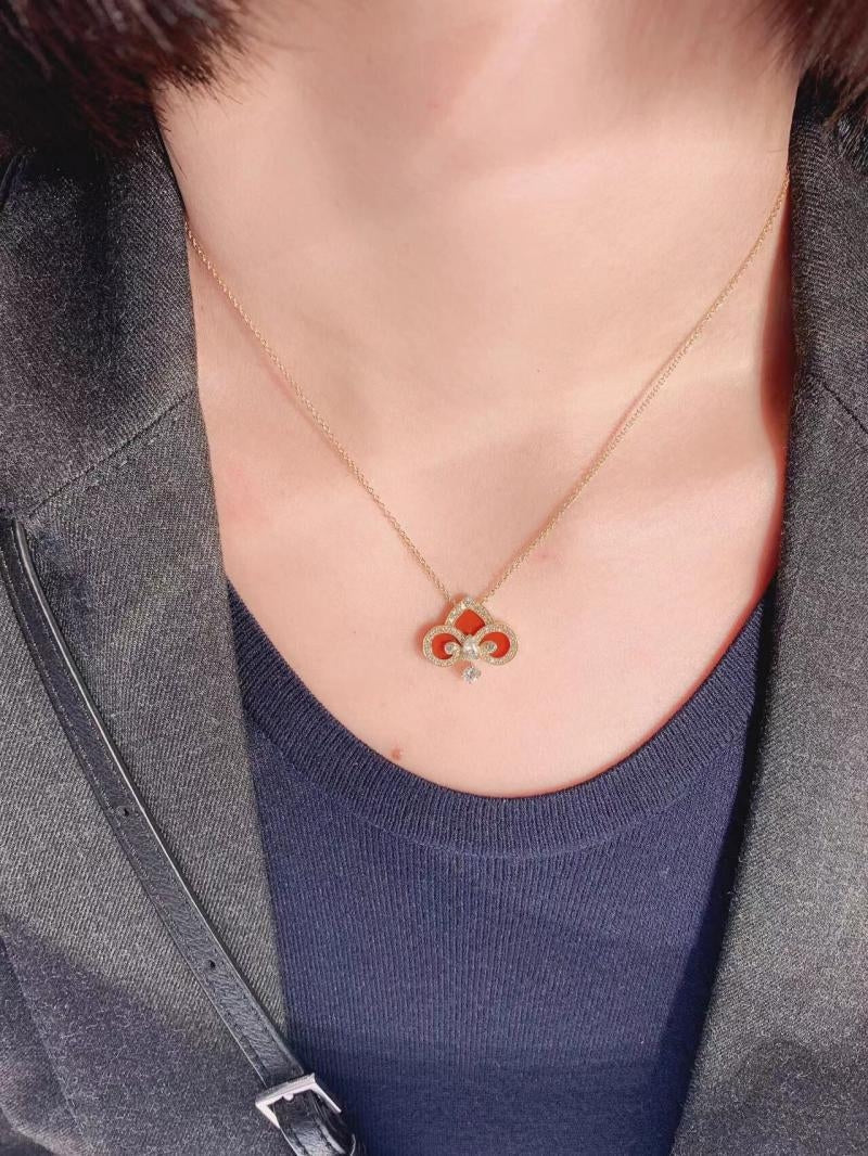 TIFFANY FLEUR DE LIS PINK GOLD DIAMOND NECKLACE