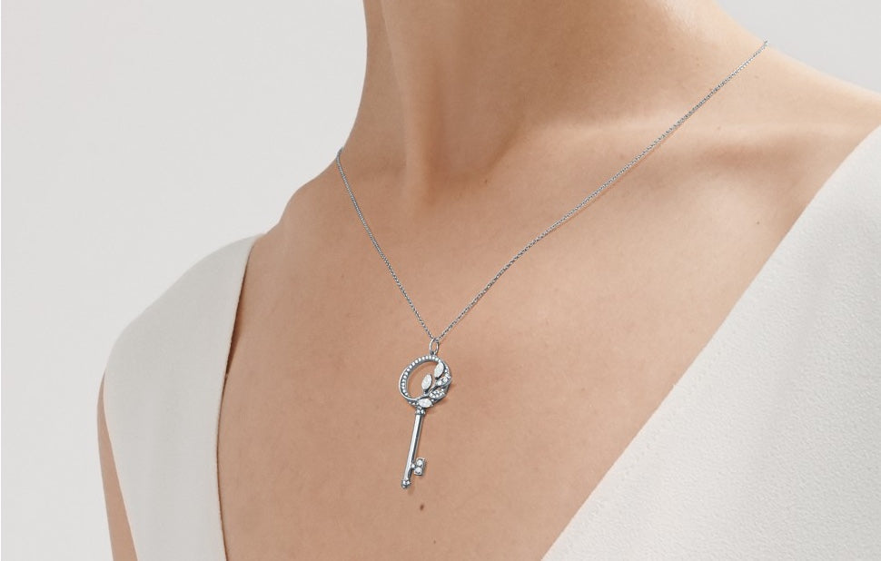 TIFFANY VICTORIA KEY DIAMOND NECKLACE