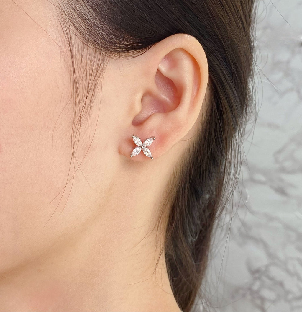 TIFFANY VICTORIA SILVER DIAMOND STUD MINI EARRINGS