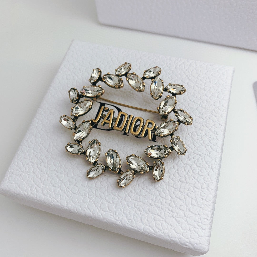 DIOR CD Brooch 02