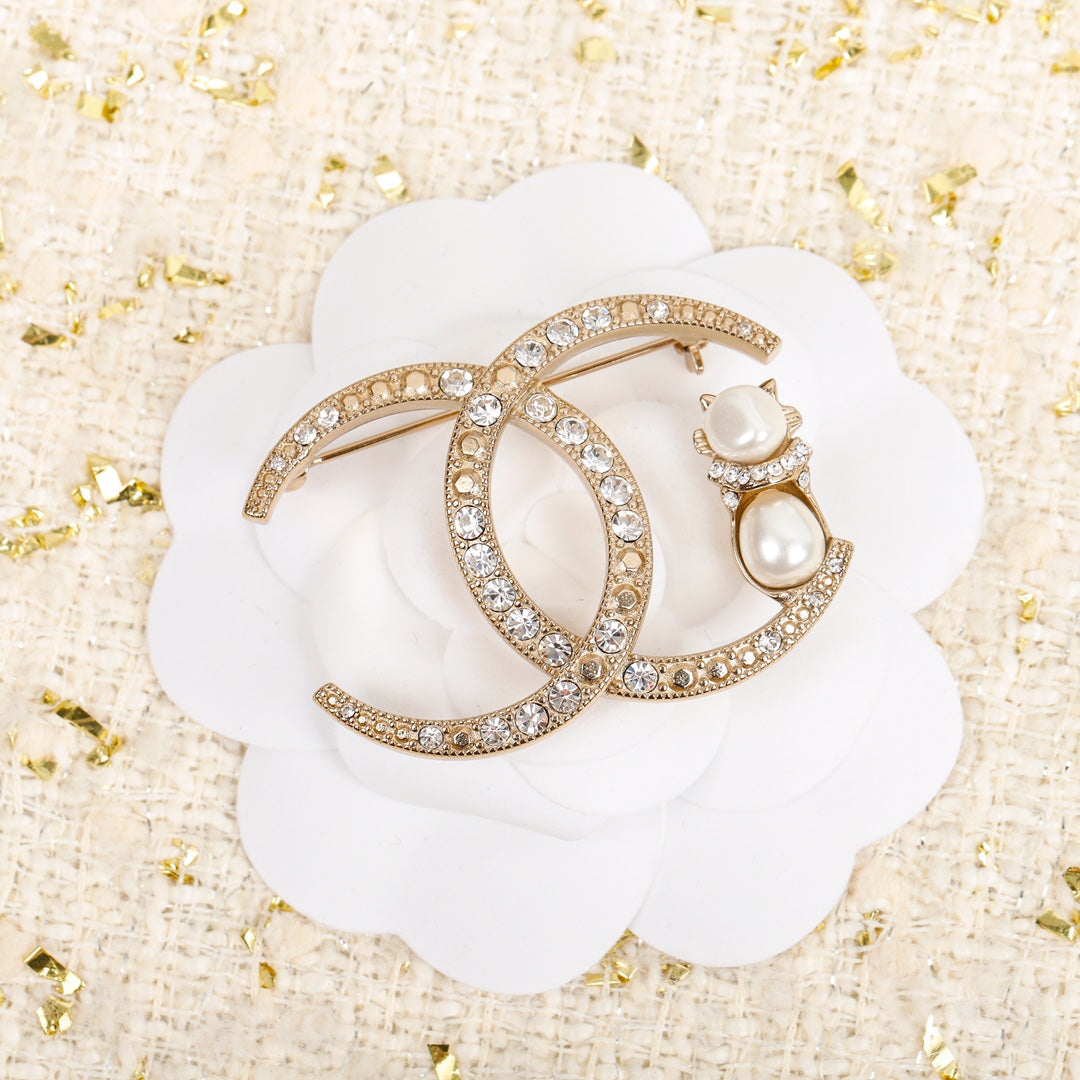 Chanel Brooch 157267