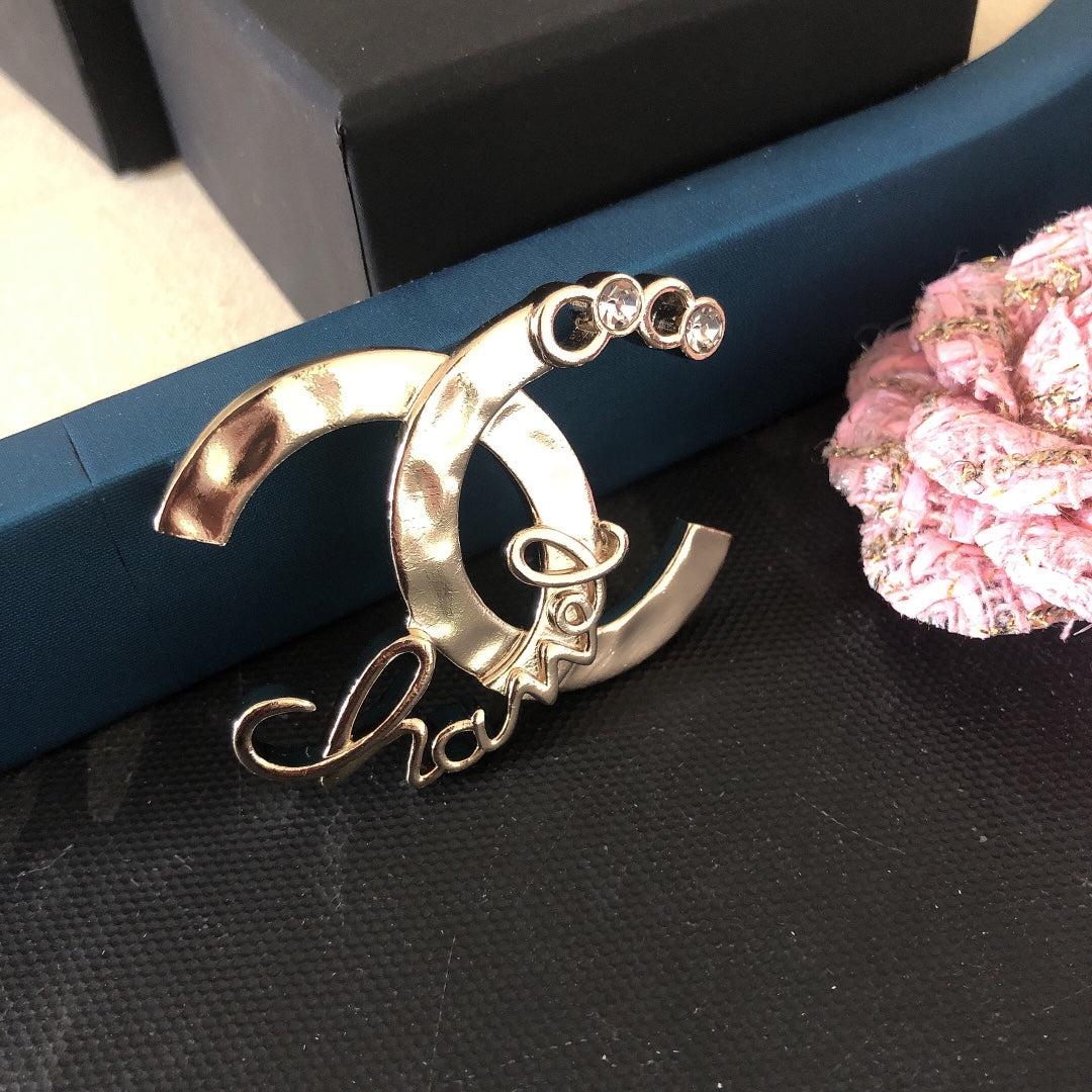 Chanel Brooch Pink Gold 159602