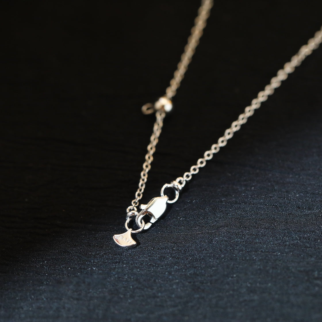 TIFFANY wild flower diamond line pendant