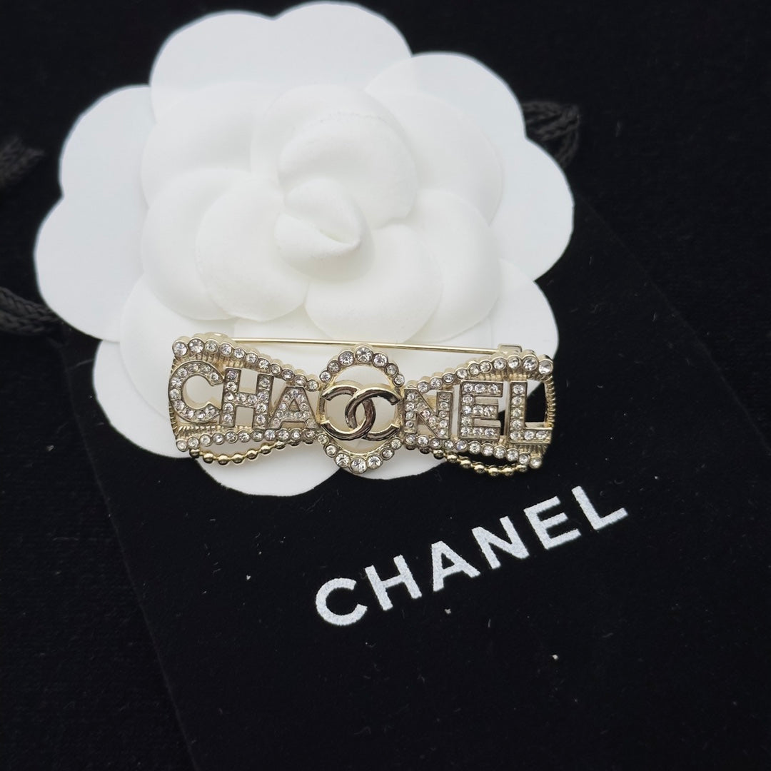 Chanel Brooch Gold 173219