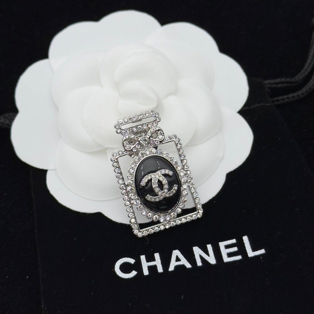 Chanel Brooch Silver 173428
