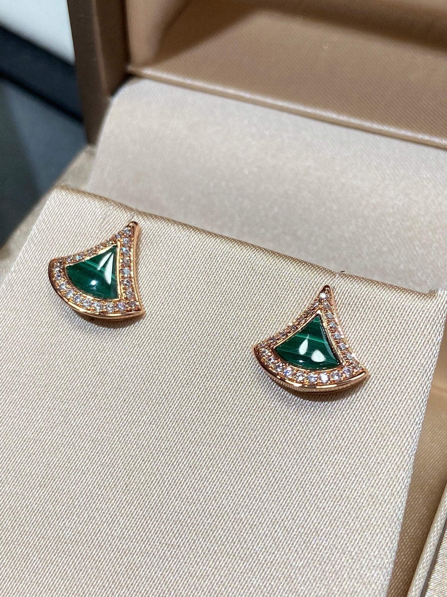 BVLGARI DIVAS DREAM EARRINGS PINK GOLD DIAMOND