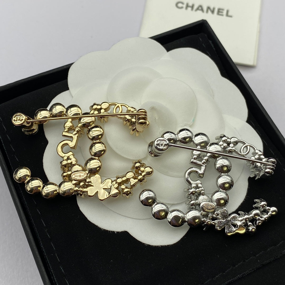 Chanel Brooch 180086