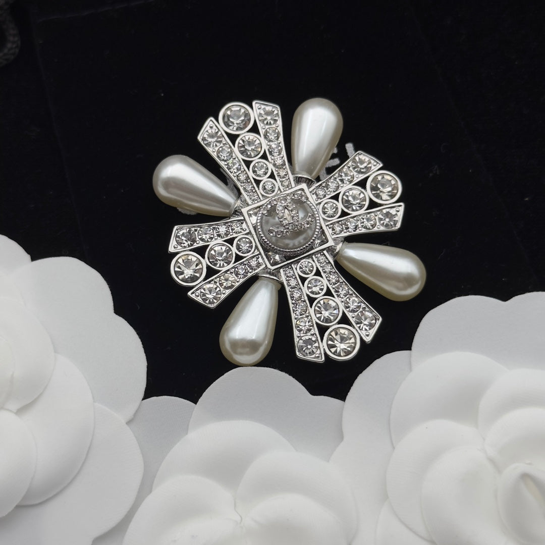 Chanel Brooch Silver 179953