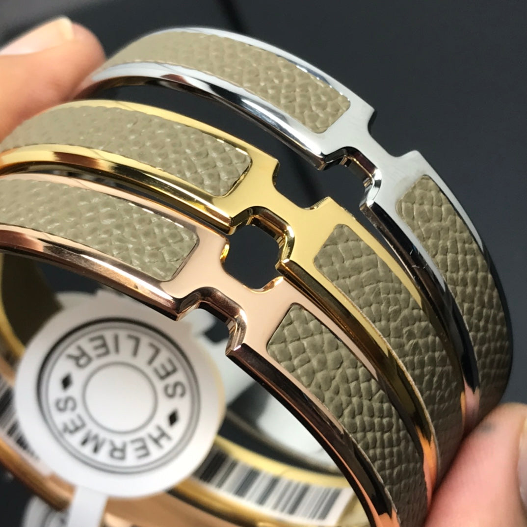 HERMES H Pig Nose Olive Bracelet