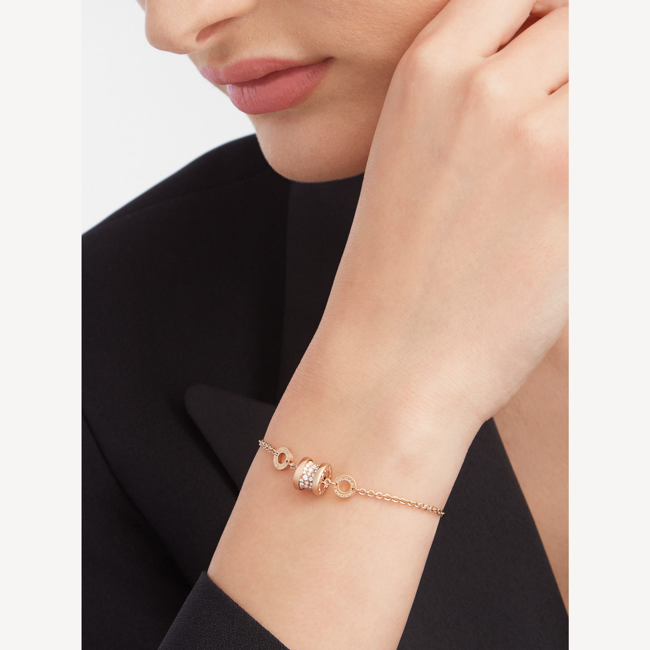 BVLGARI ZERO 1 SOFT PINK GOLD WITH PAVED DIAMONDS ON THE SPIRAL BRACELET