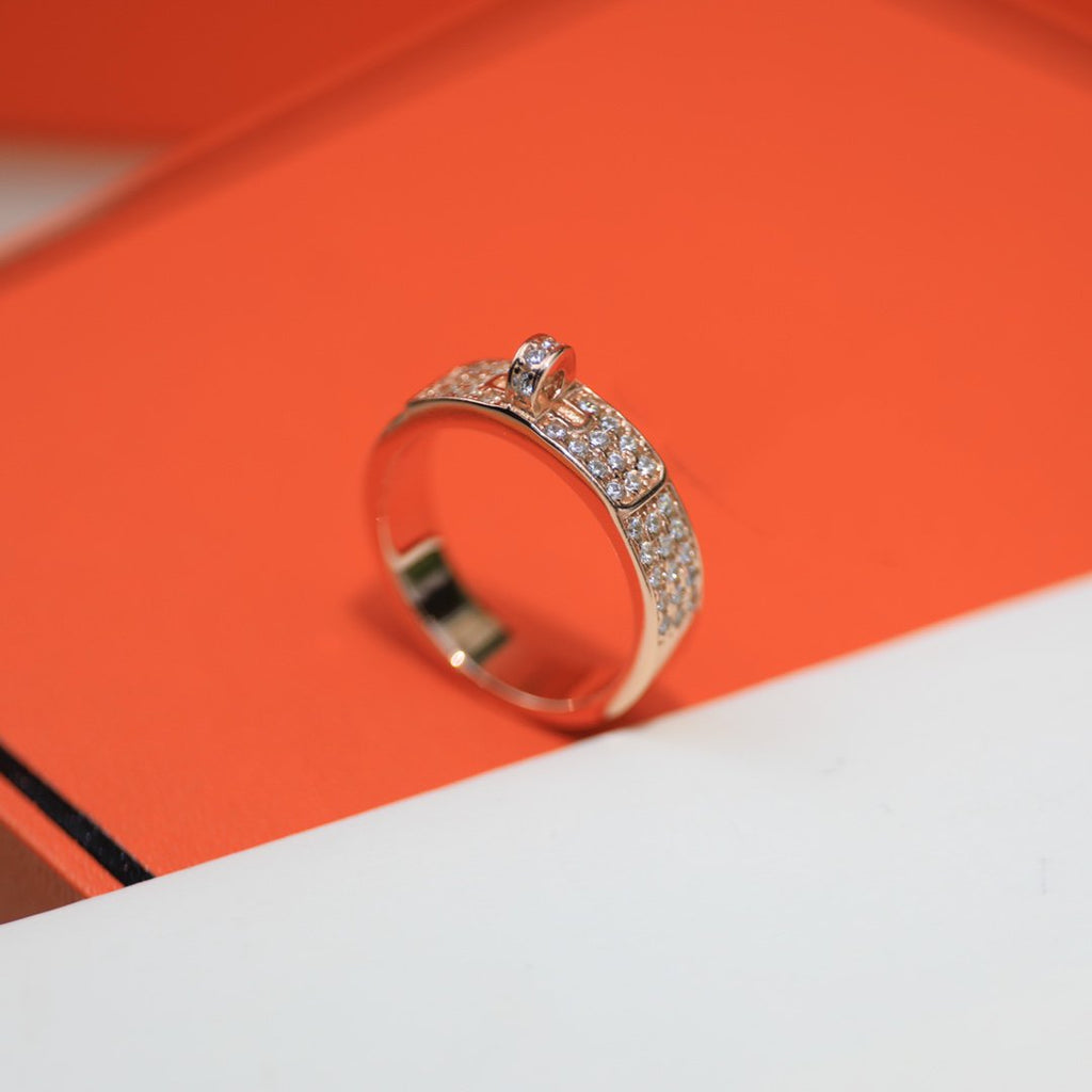 HERMES KELLY SILVER DIAMOND RING