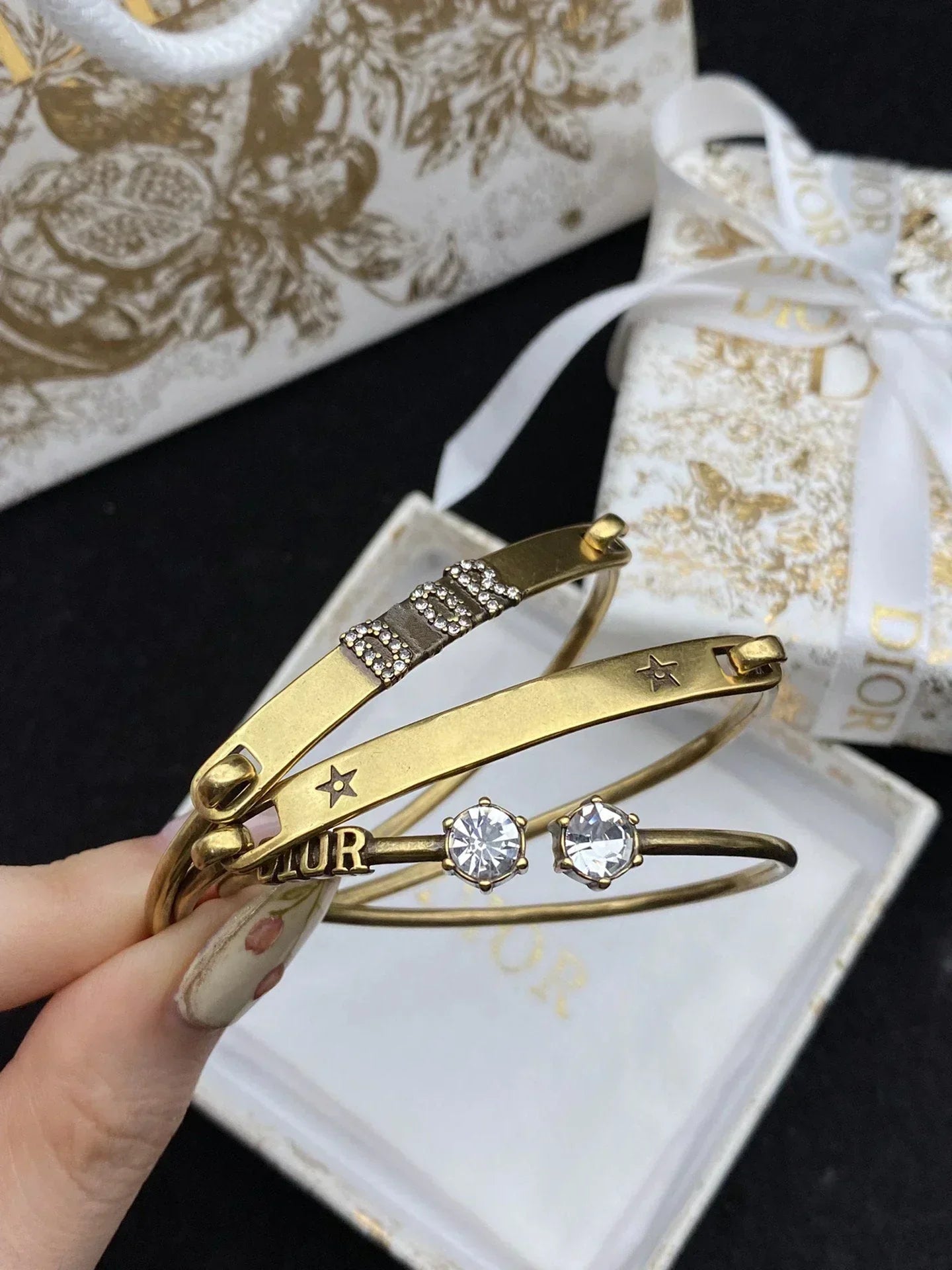 DIOR D EVOLUTION BRACELET SET ANTIQUE GOLD-FINISH METAL