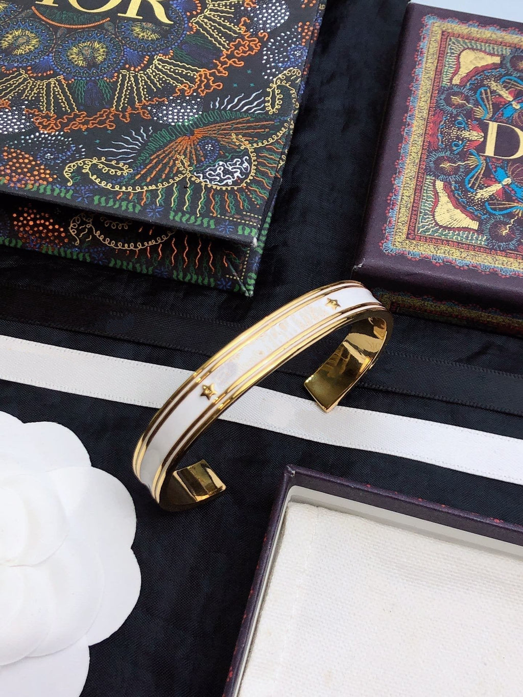 DIOR CODE BANGLE GOLD WHITE METAL AND LACQUER BRACELET