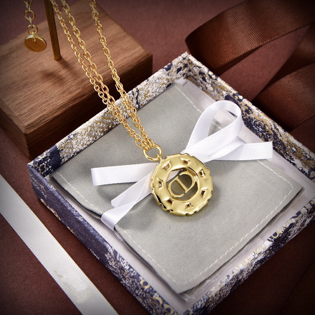 DIOR CD PENDANT GOLD DIAMOND NECKLACE