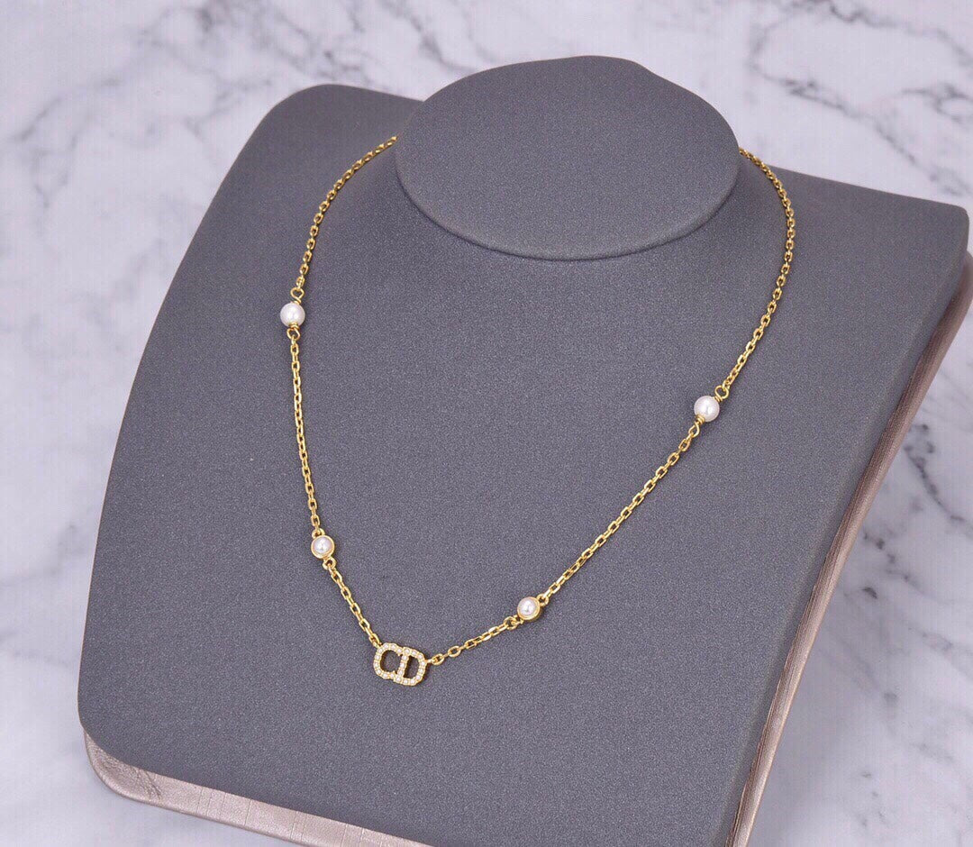 DIOR CD NECKLACE PEDANT GOLD DIAMOND 4 PEARL