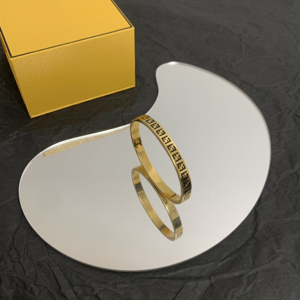 FENDI FOREVER F GOLD BRACELET BLACK