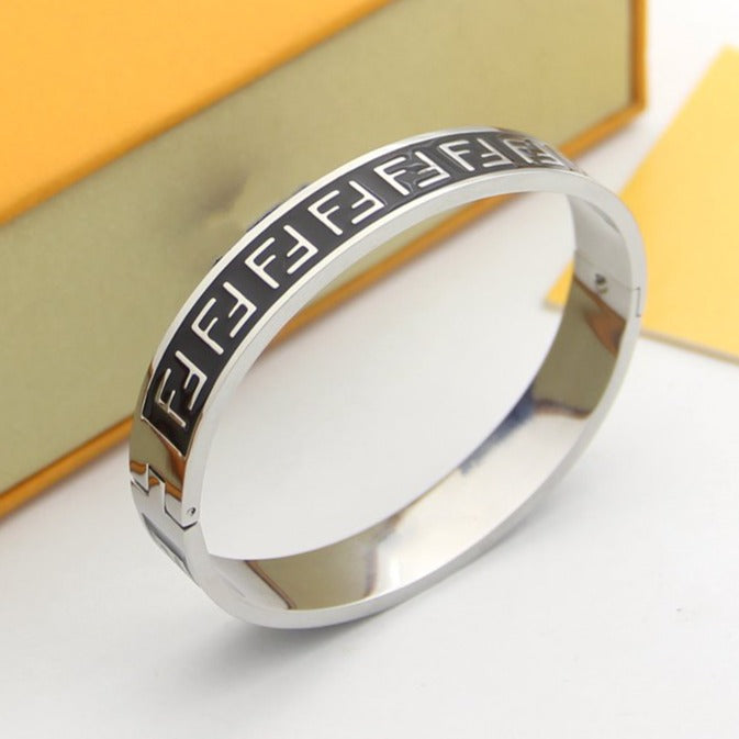 FENDI FF LOGO BLACK BRACELET