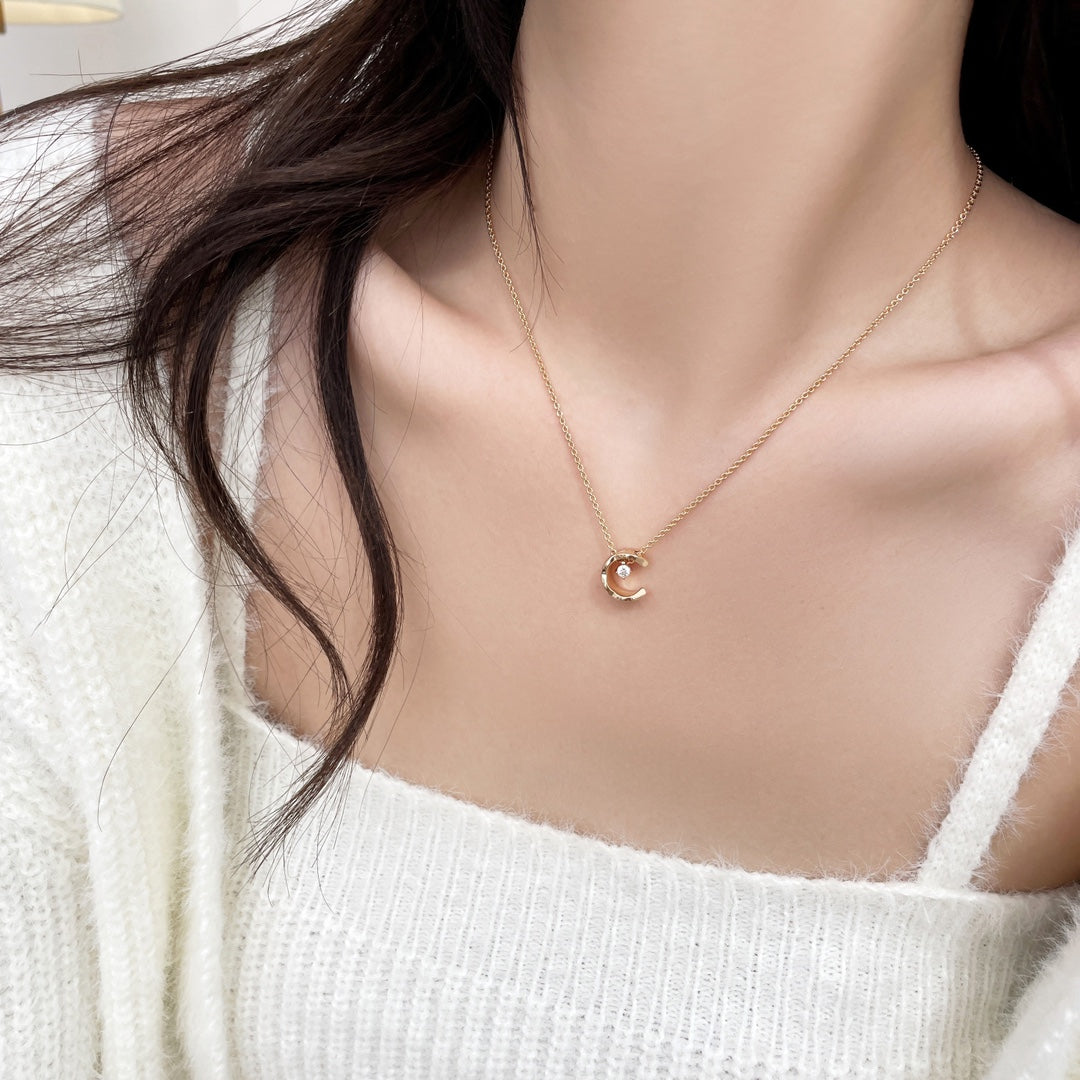 Chanel Crush Diamond Necklace