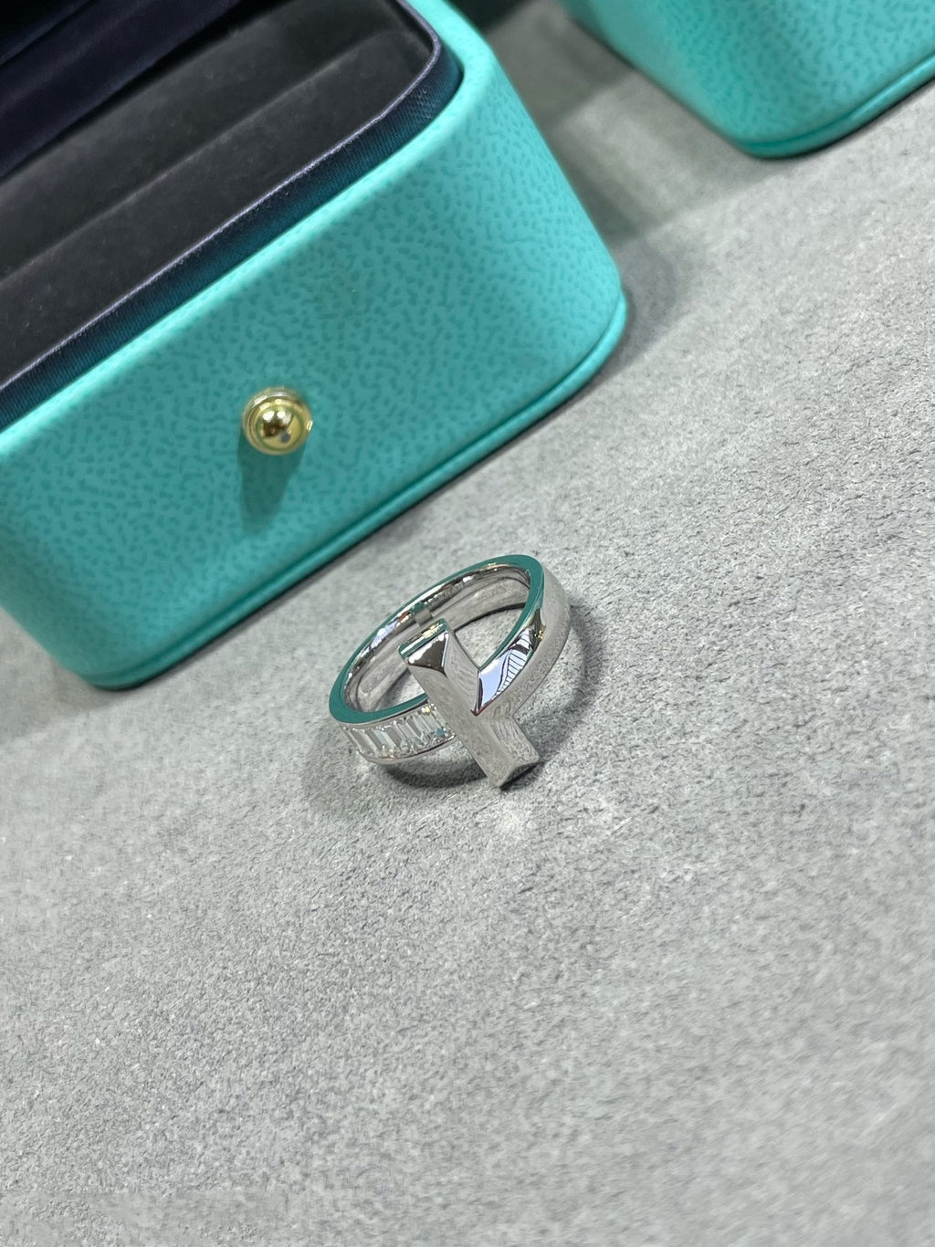 TIFFANY T1 WIDE 4.5MM DIAMOND RING