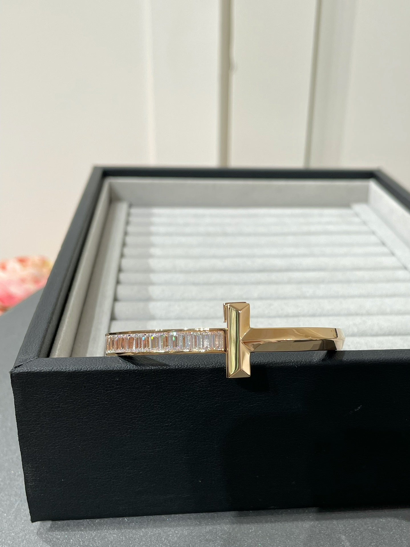 TIFFANY WIDE HINGED BANGLE PINK GOLD WITH BAGUETTE DIAMONDS