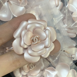 Chanel Brooch Pink 198305