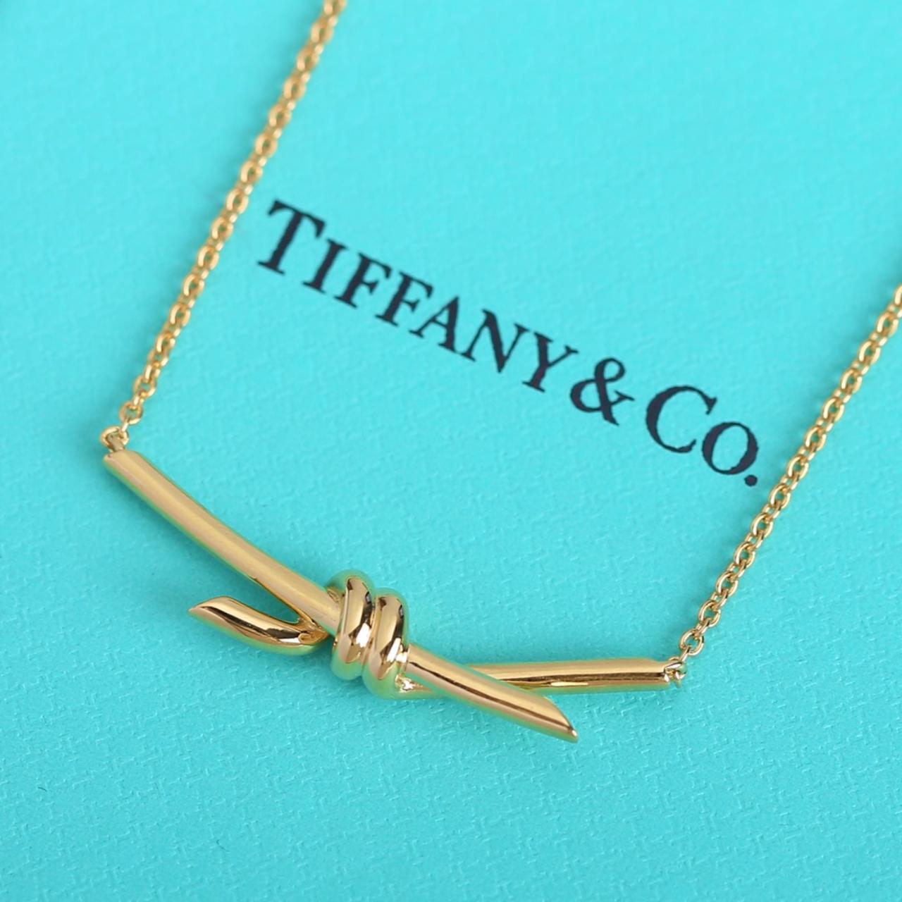 TIFFANY KNOT NECKLACE