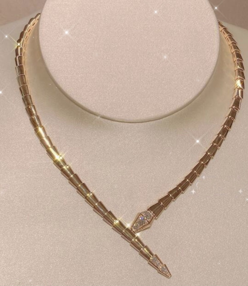 BVLGARI SERPENTI DIAMOND NECKLACE