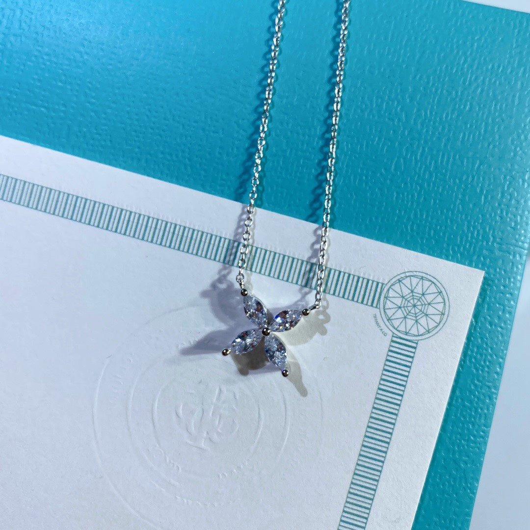 TIFFANY PLATINUM AND DIAMOND VICTORIA PENDANT NECKLACE