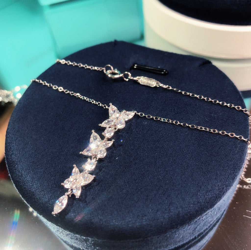 TIFFANY MIXED CLUSTER DIAMOND DROP PENDANT