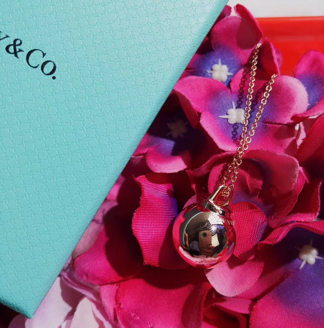 TIFFANY HARDWEAR PENDENTIF BALL ROSE NECKLACE