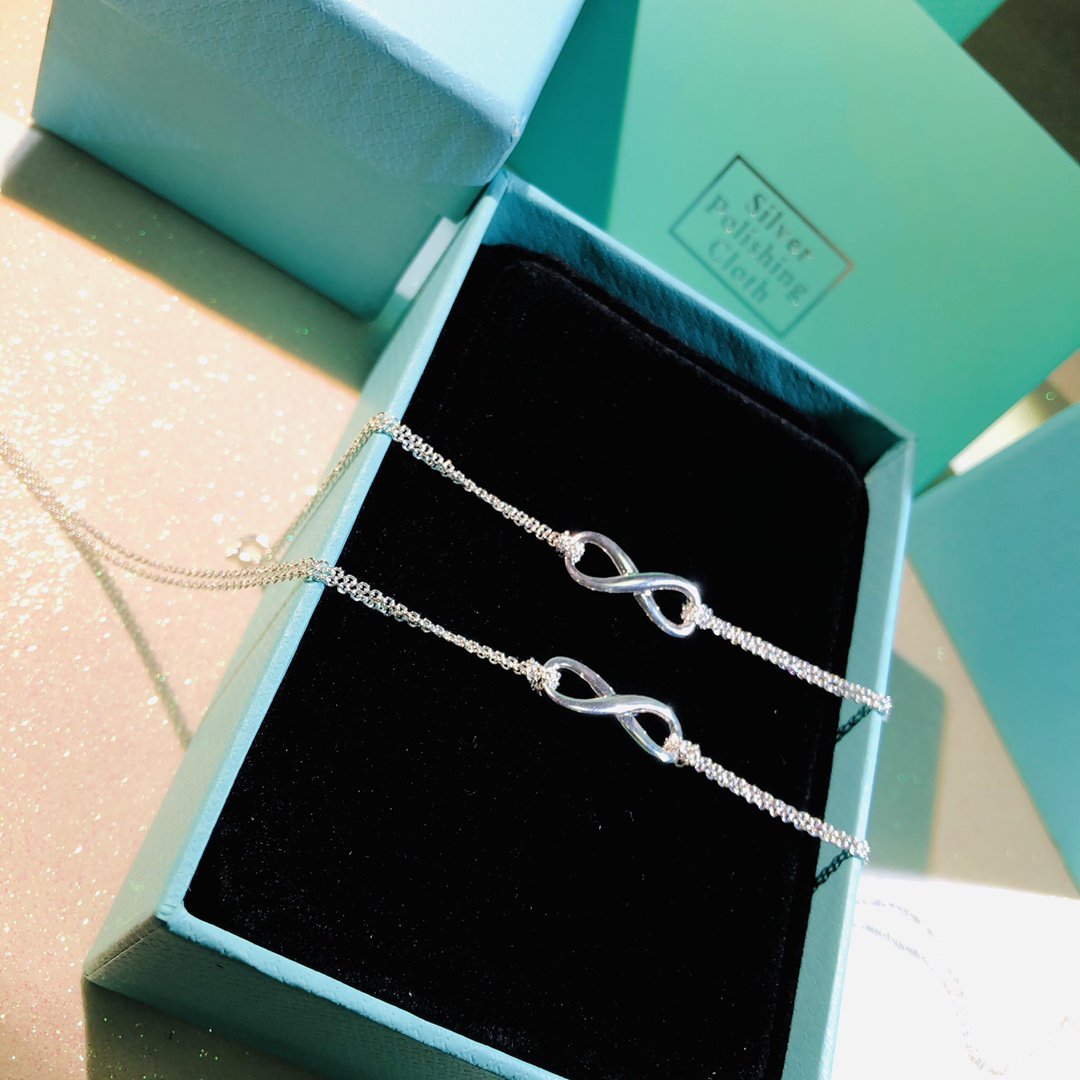 TIFFANY SILVER INFINITY DOUBLE CHAIN NECKLACE