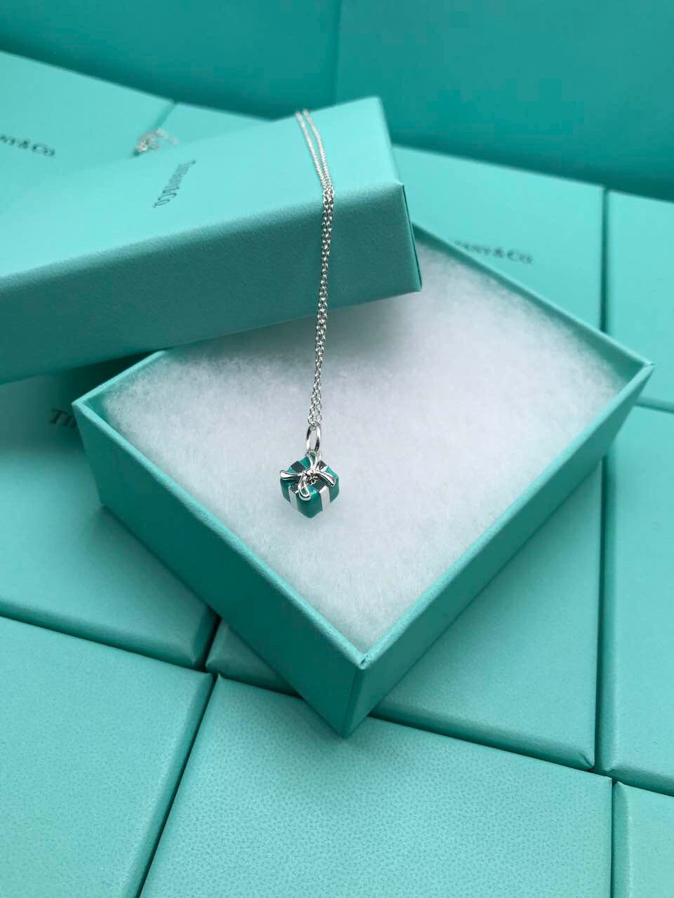 TIFFANY BLUE BOX CHARM NECKLACE