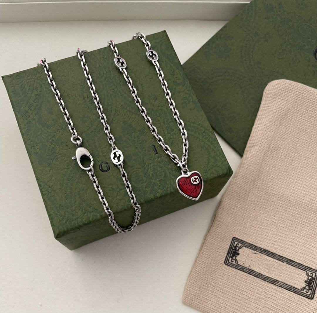 GUCCI GG HEARTS STERLING SILVER RED ENAMEL PENDANT NECKLACE