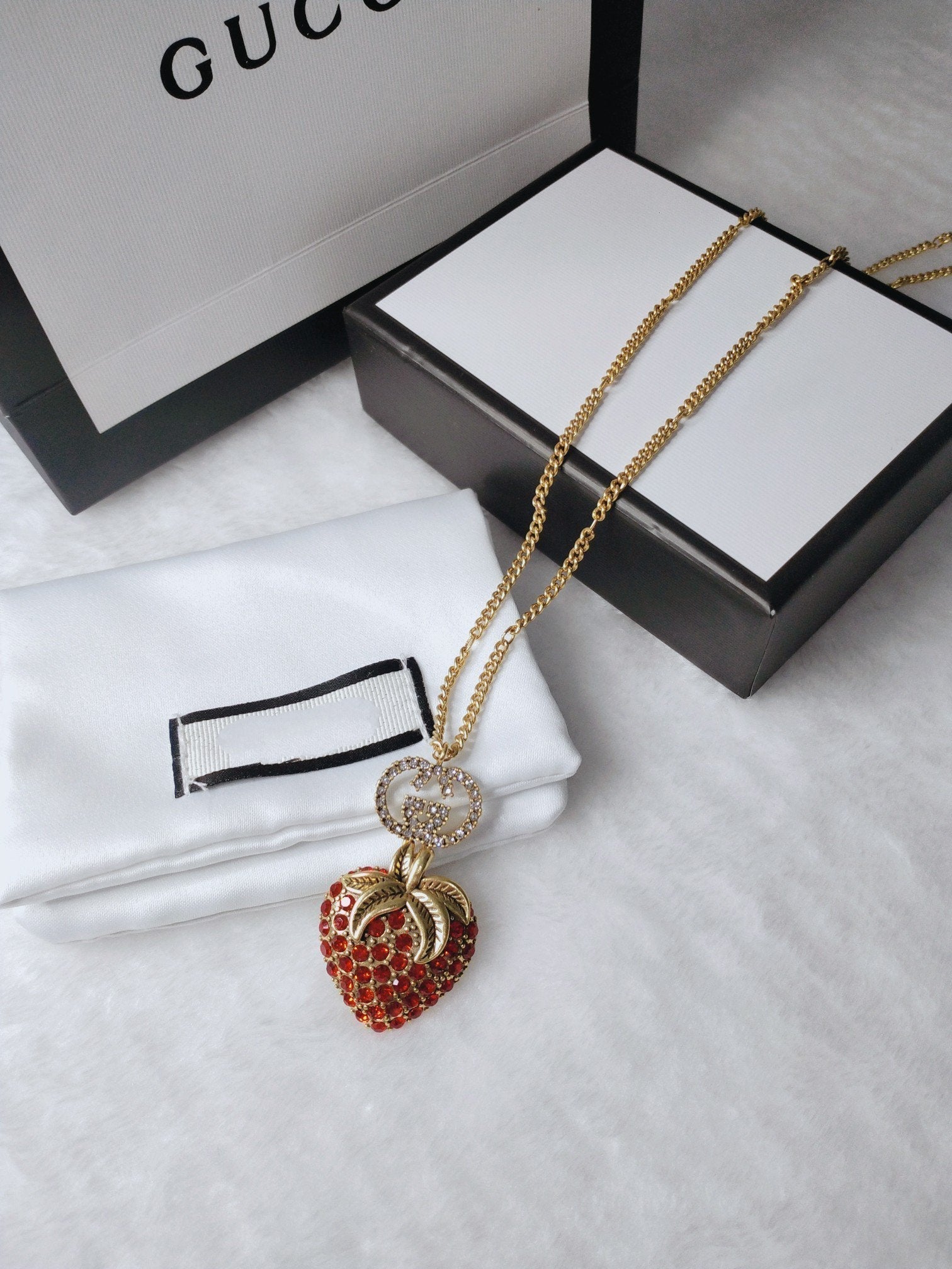 GUCCI GG RED DIAMOND STRAWBERRY NECKLACE