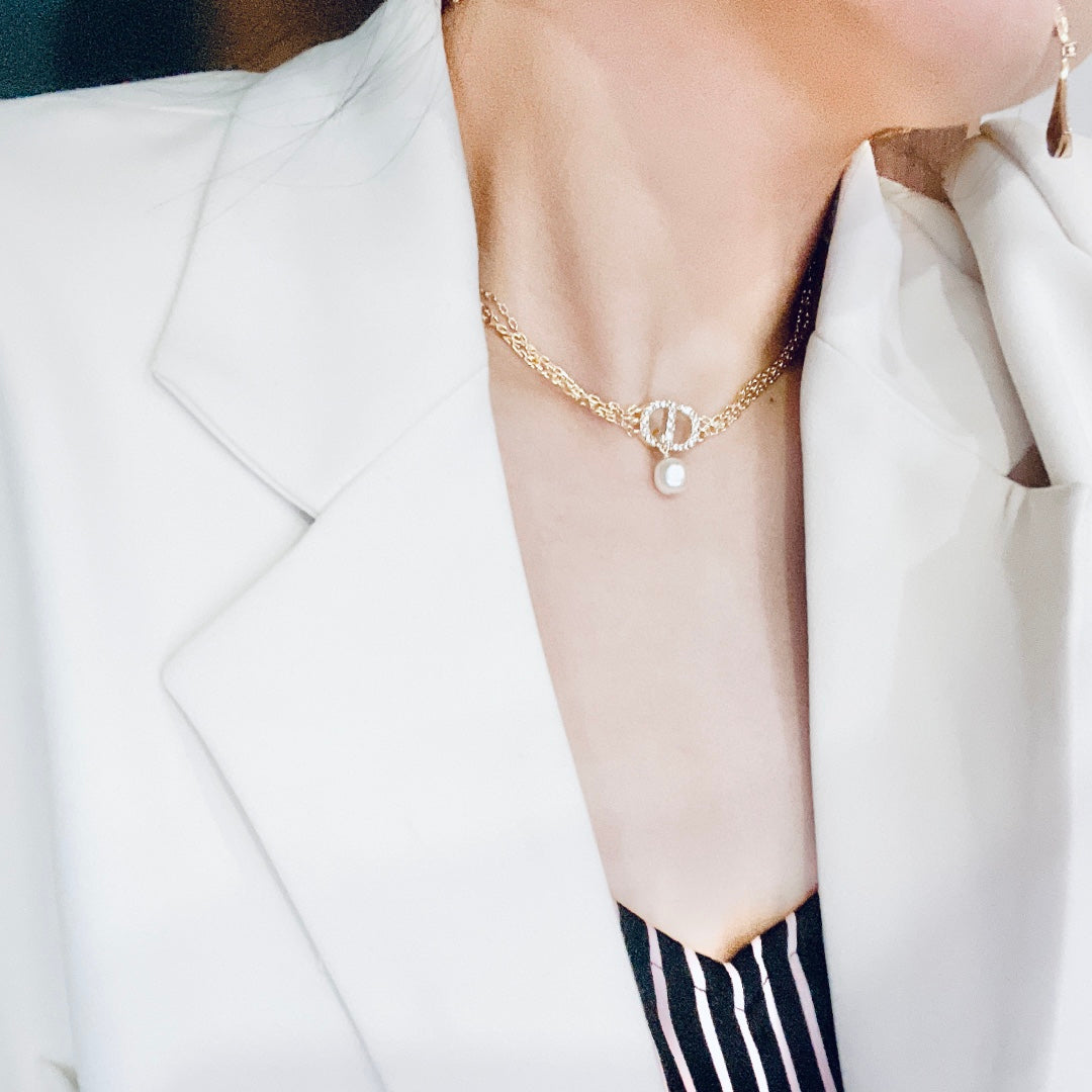 DIOR CD THREE-LAYER CHAIN CD PEARL NECKLACE