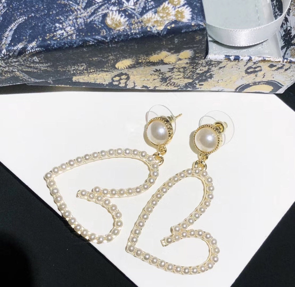 DIOR PEARL GOLD PLATED OPEN HEART EARRINGS