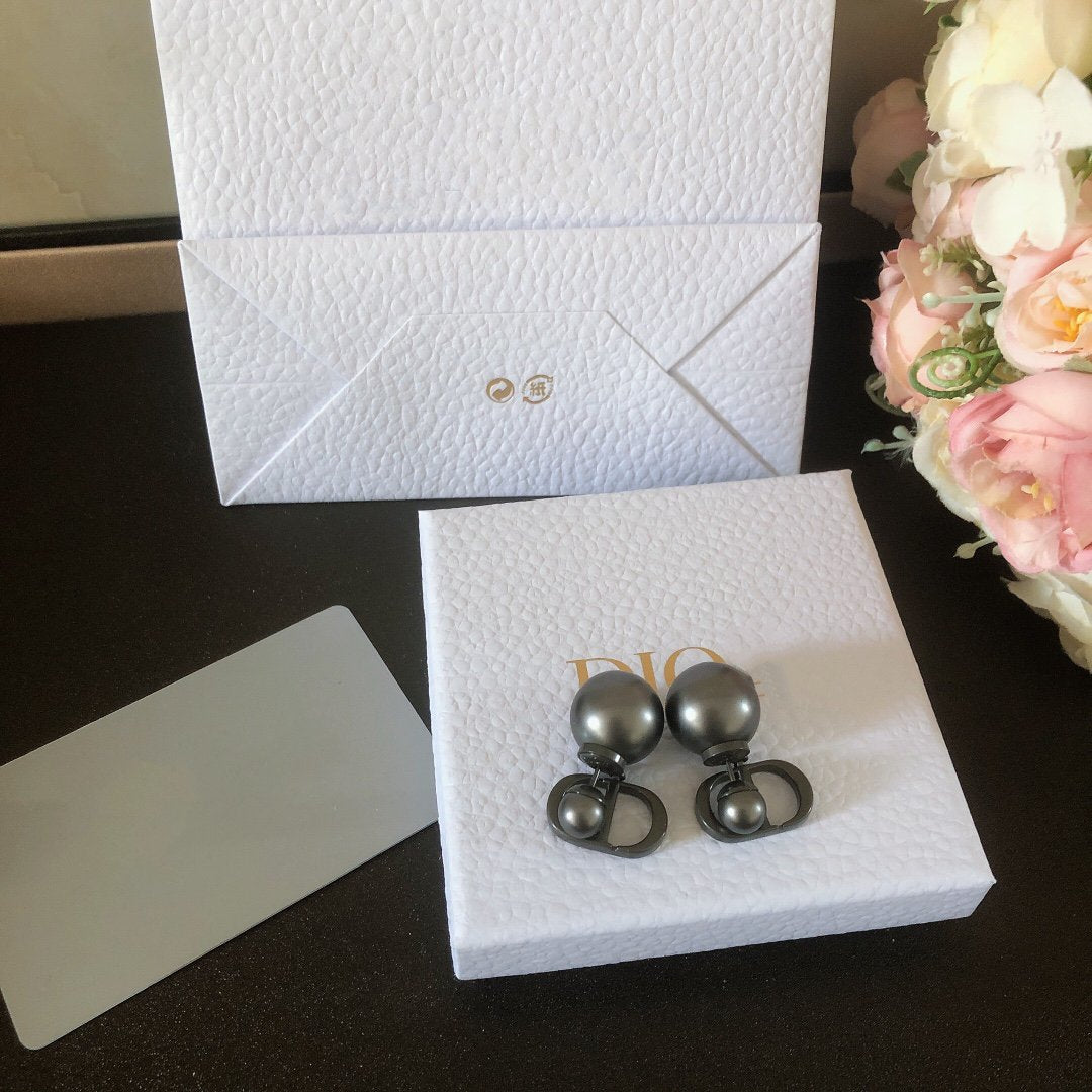 DIOR WOMEN'S DESIGNER BLACK CD EARRINGS