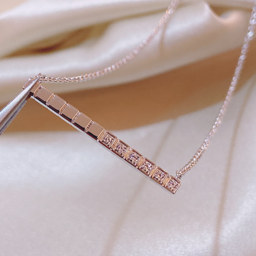 CHOPARD ICE CUBE NECKLACE DIAMOND
