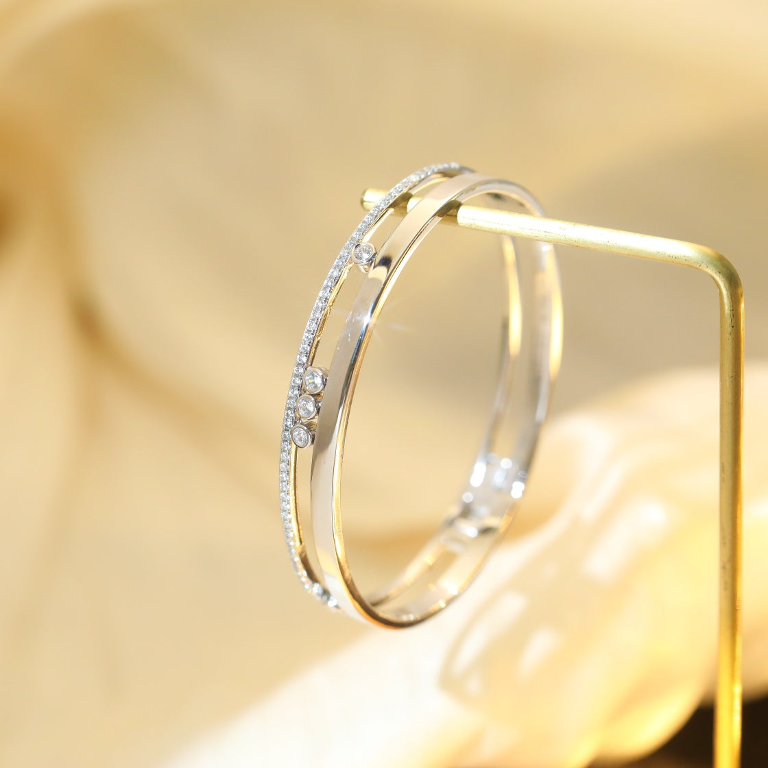 MESSIKA MOVE ROMANE DIAMOND BRACELET