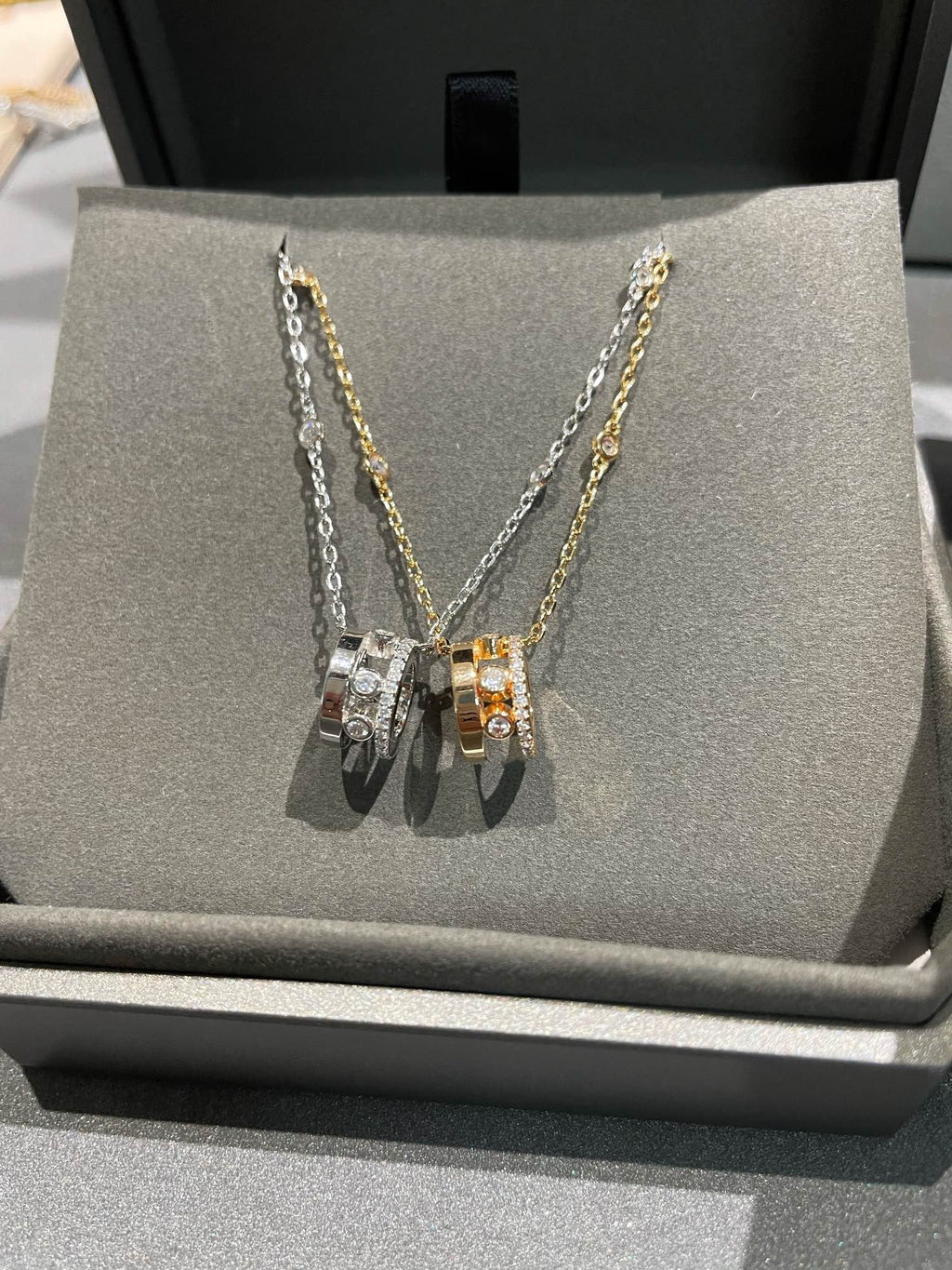 MESSIKA CHAIN MOVE ROMANE PEDAND NECKLACE
