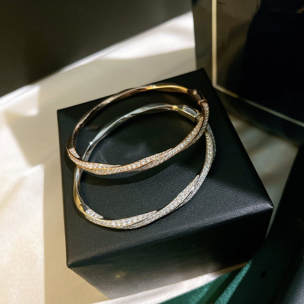 GRAFF SPIRAL PAVED DIAMOND BANGLE BRACELET