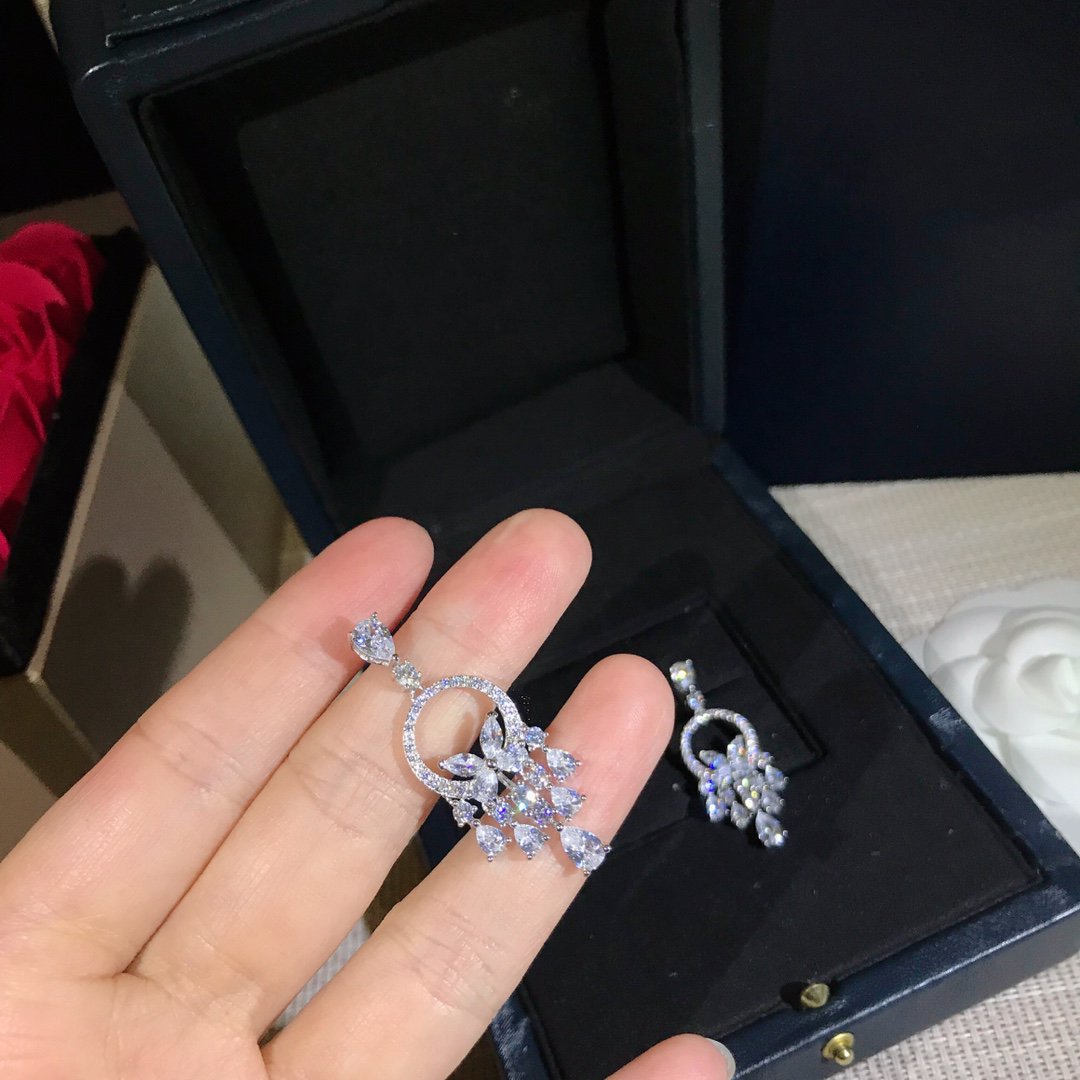 GRAFF BUTTERFLY CHANDELIER CLASSIC SILVER DIAMOND EARRINGS