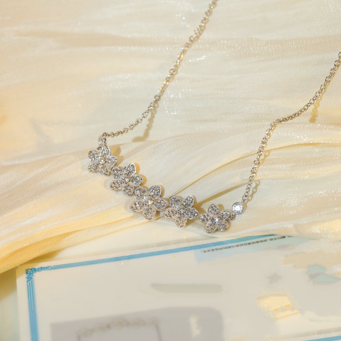 GRAFF WILD FLOWER SILVER DIAMOND LINE NECKLACE