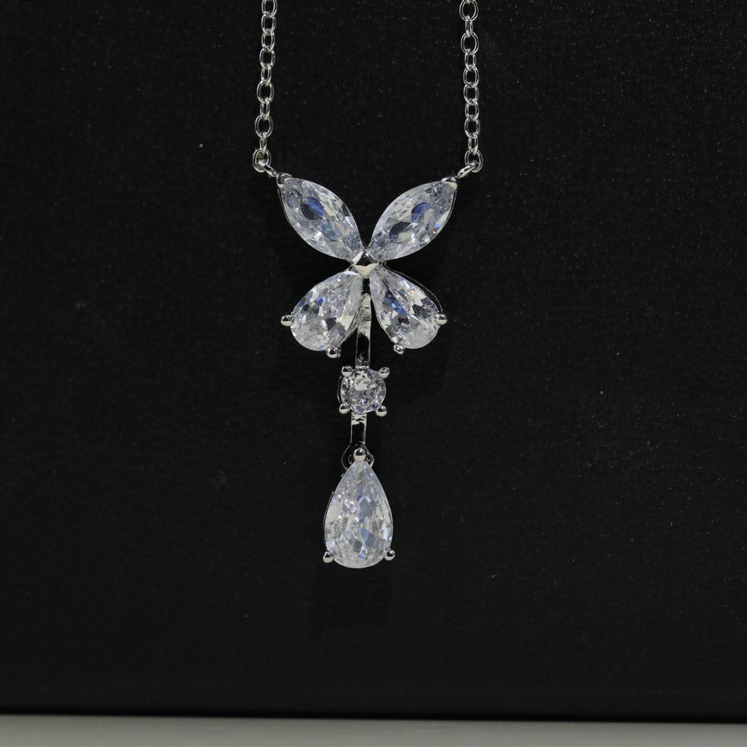 GRAFF BUTTERFLY PEAR SHAPE CLASSIC SILVER DIAMOND DROP NECKLACE