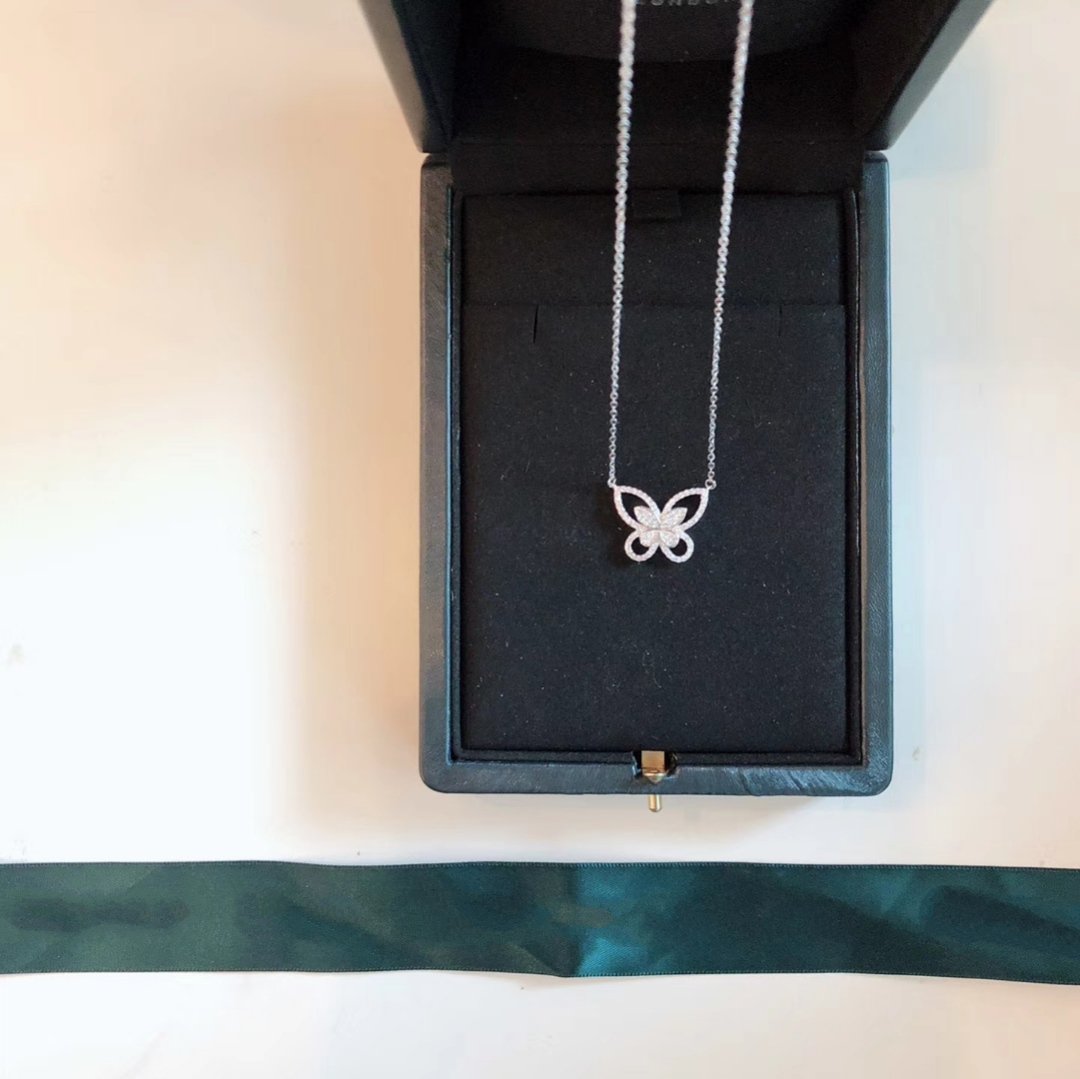 GRAFF BUTTERFLY SILHOUETTE SILVER DIAMOND NECKLACE