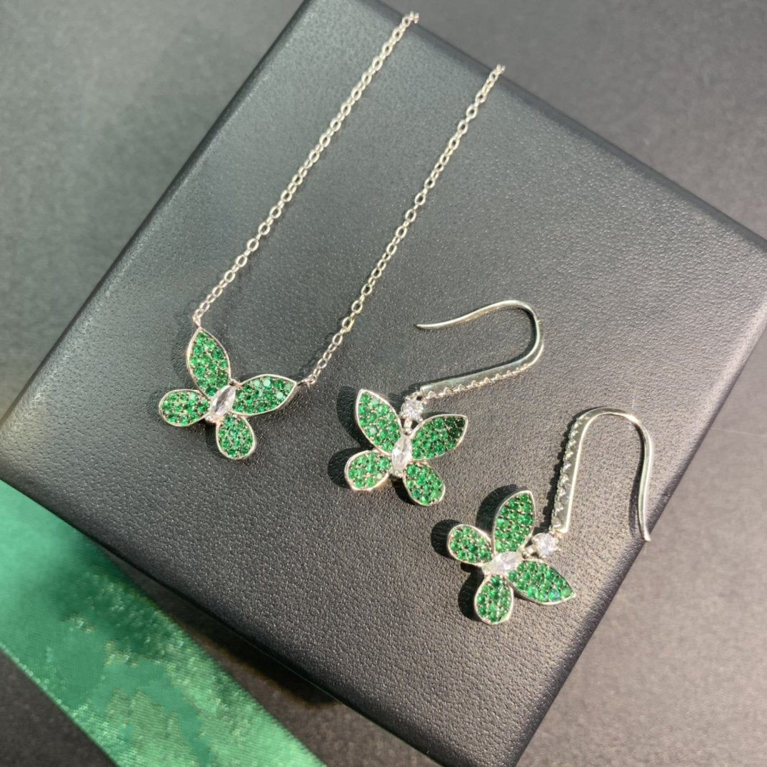 GRAFF BUTTERFLY GREEN DIAMOND PAVED NECKLACE