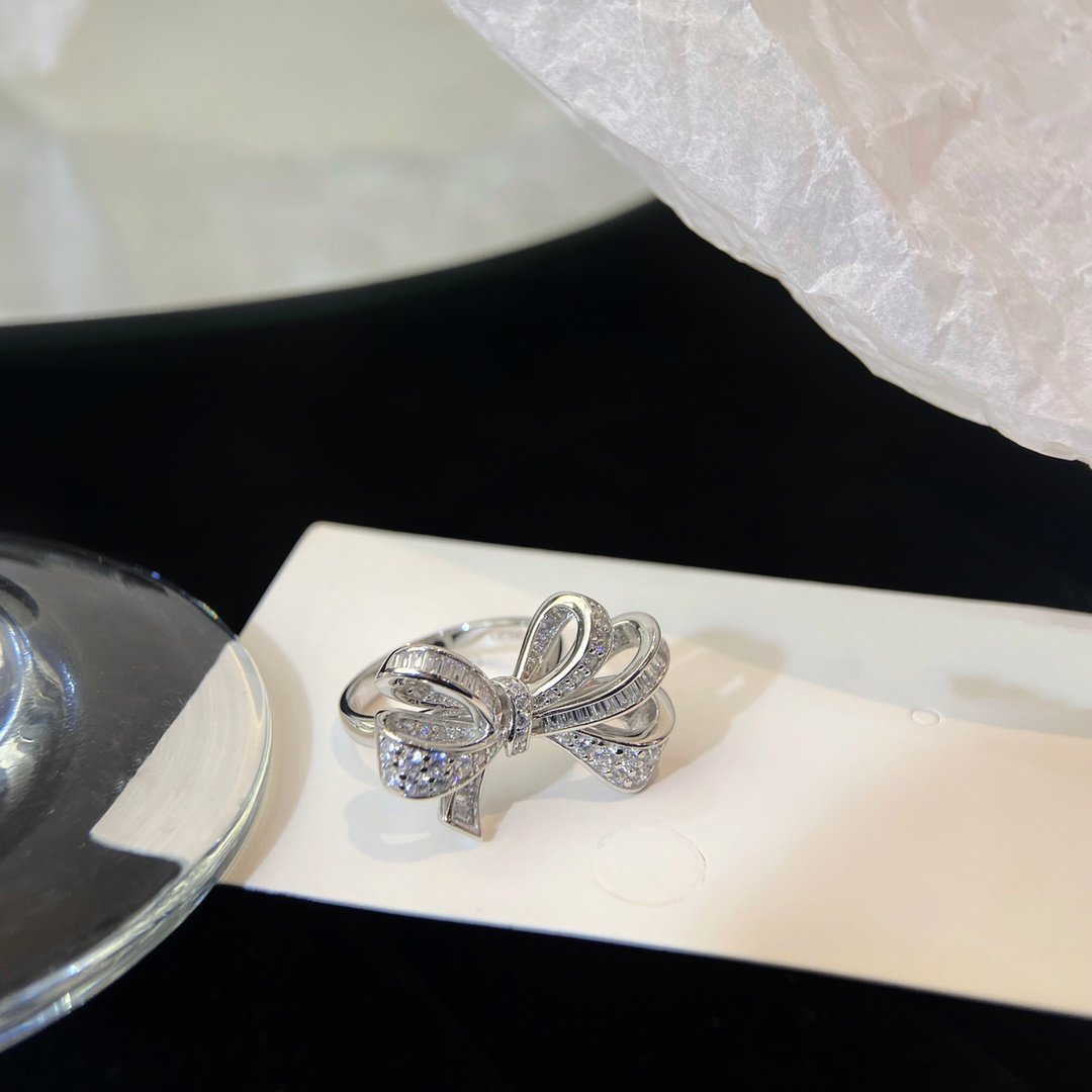 GRAFF TILDAS BOW DOUBLE KNOT SILVER DIAMOND RING