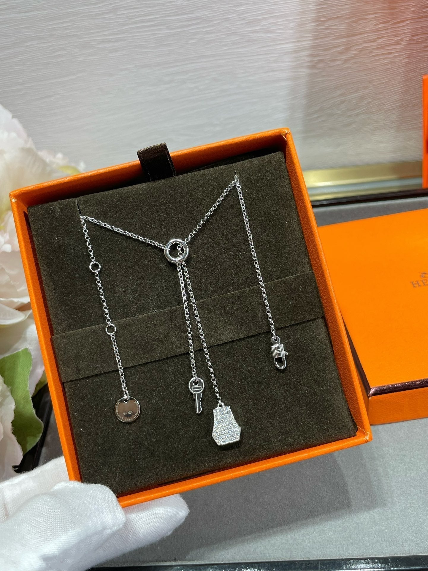 HERMES V GOLD MATERIAL HM LOCK KEY NECKLACE