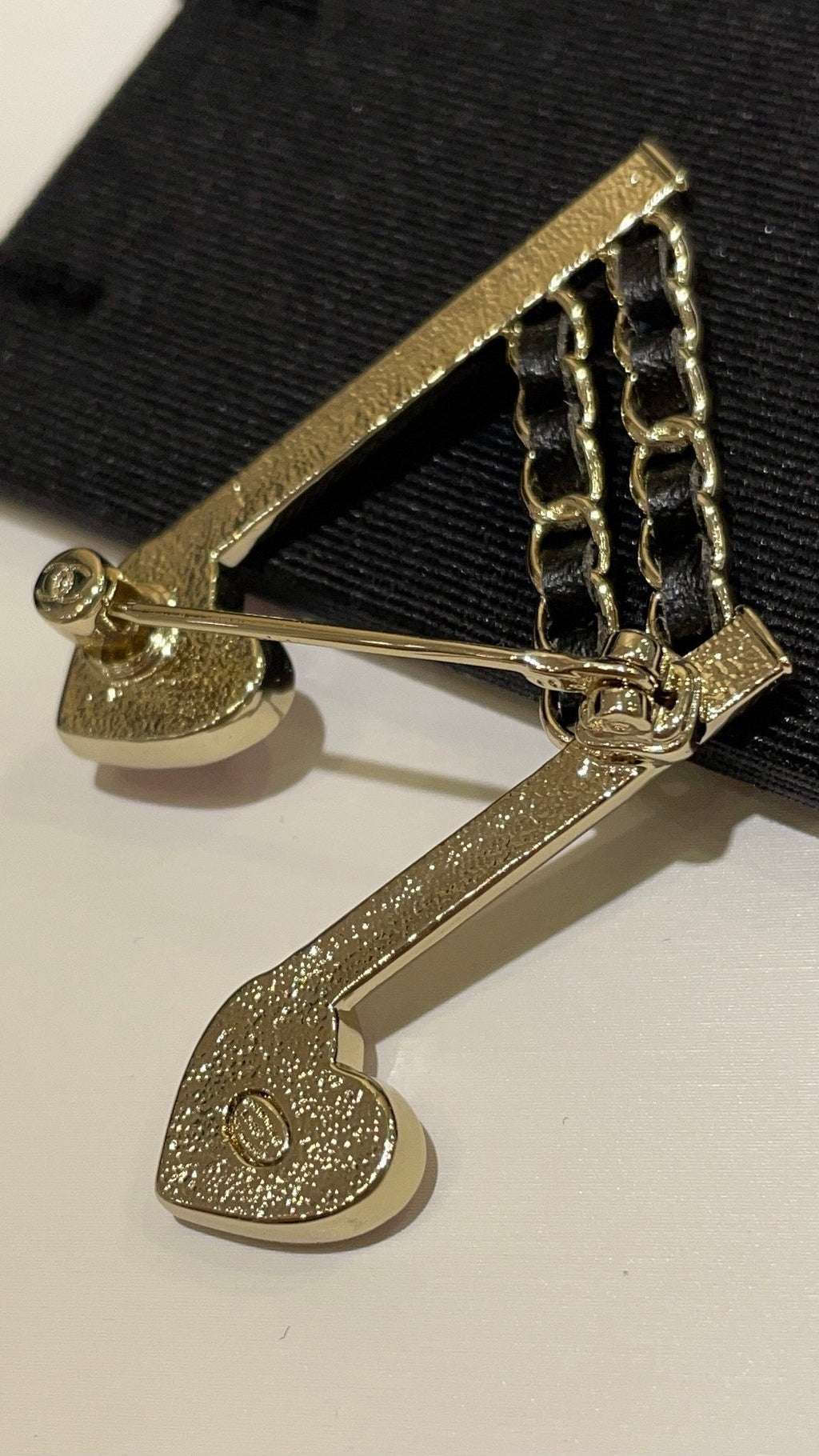 Chanel Brooch Gold 163086