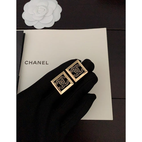18K  Chanel Square Hollow Earrings